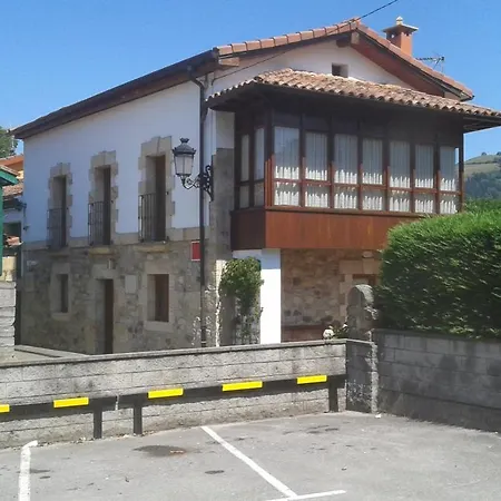펜션 Casa La Abuela De Alceda