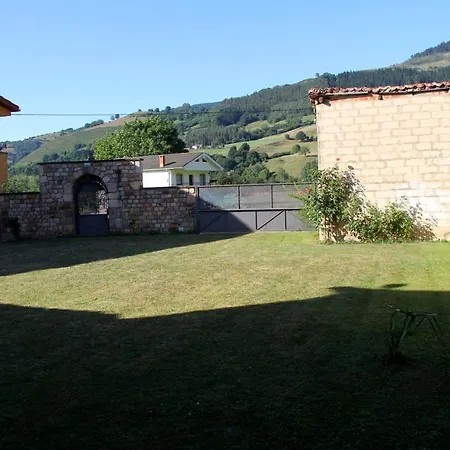 Casa La Abuela De Alceda * Corvera de Toranzo